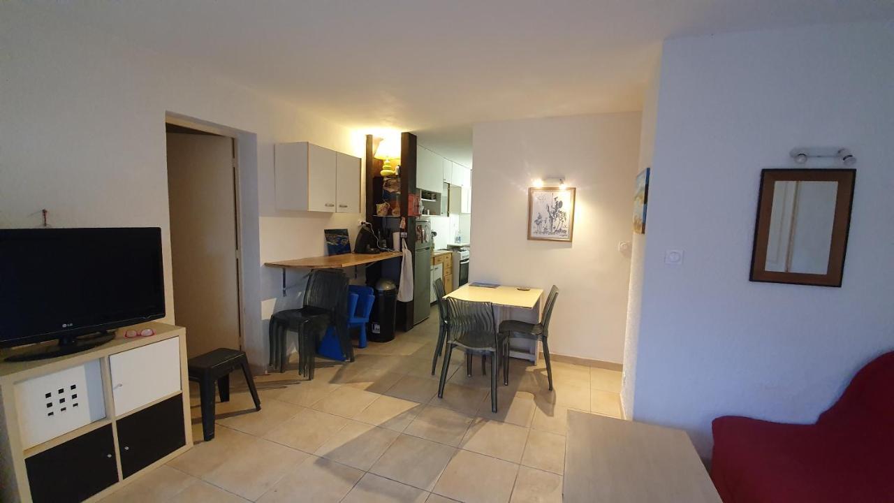 Appartement Avec Vaste Terrasse A 30 M Des Dunes Agde Exterior photo